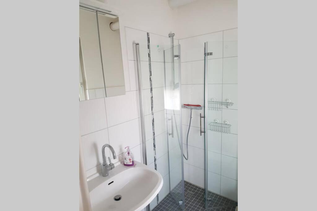 einfache zentrums nahe Wohnung Gummersbach Exterior foto